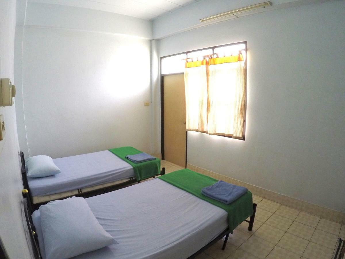 Fame Guesthouse Chumphon Eksteriør bilde